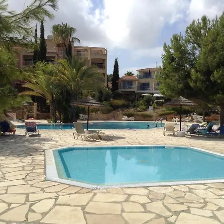 Larisa * Paphos